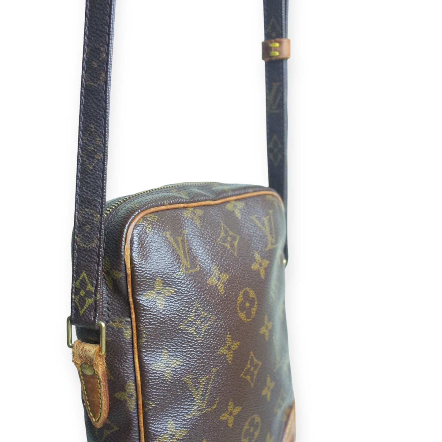 LOUIS VUITTON DANUBE SHOULDER BAG