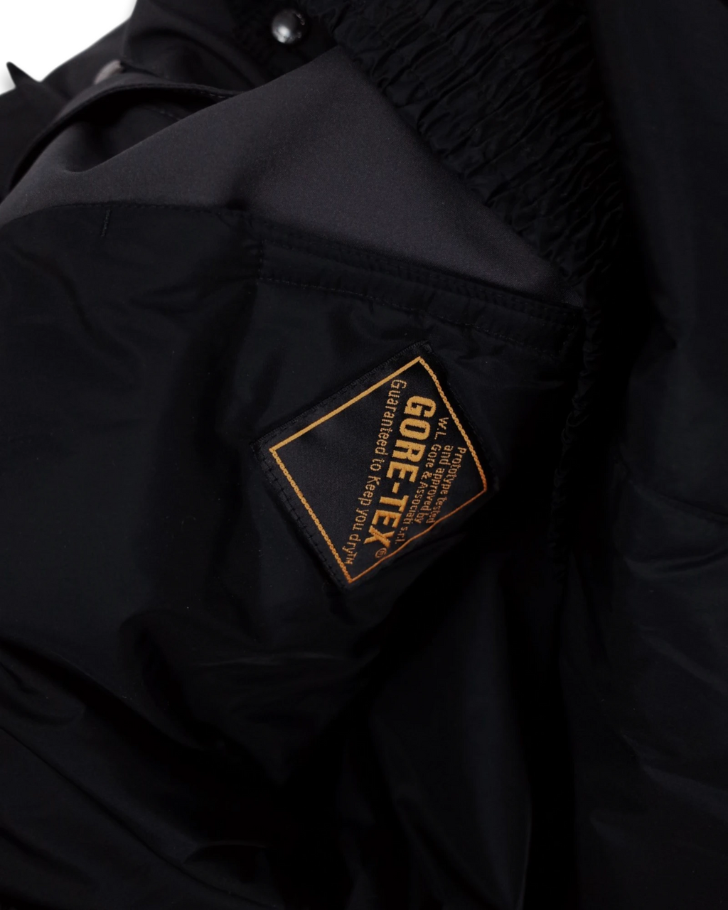 GORE-TEX JACKET