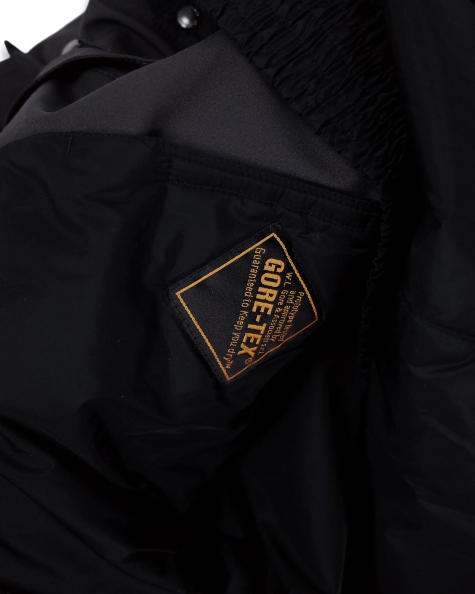 GORE-TEX JACKET